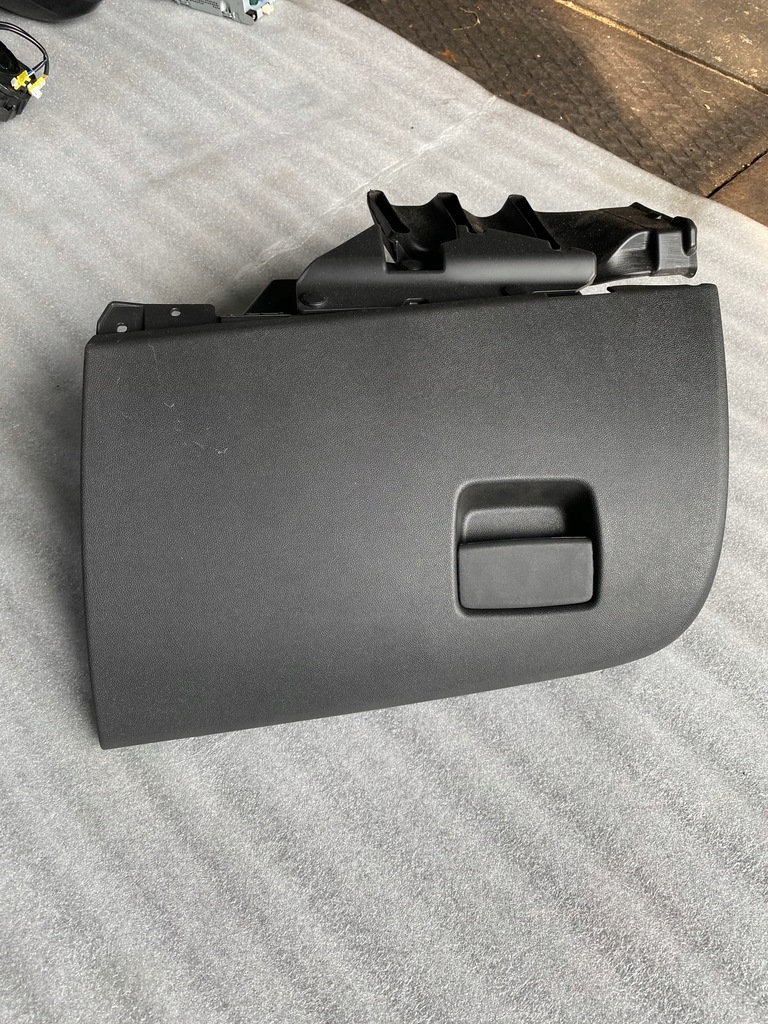 фото №1, 31 opel crossland x бардачок правый пассажира