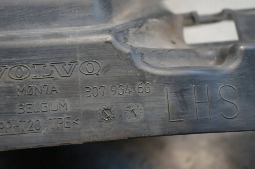 фото №5, Канал впуск воздуха левый перед volvo v60 i s60 ii 30796466