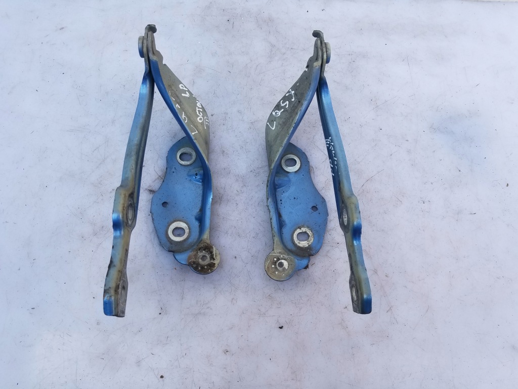 Купити Петля капот skoda octavia iii kod lq5x