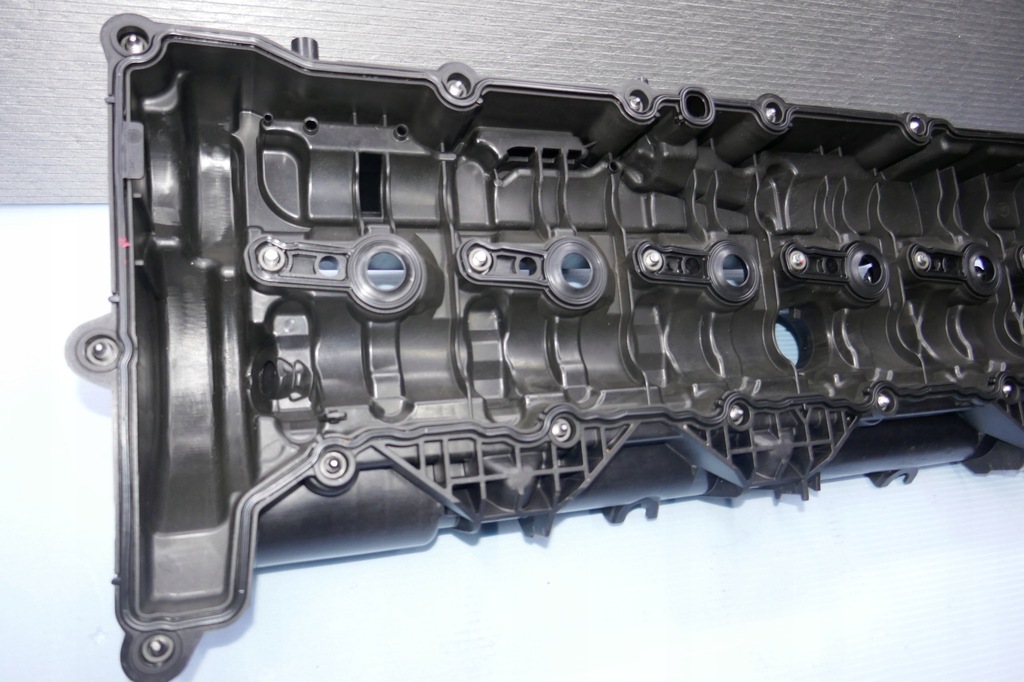 фото №10, Крышка клапанов bmw g11 g20 g30 b57 8571308