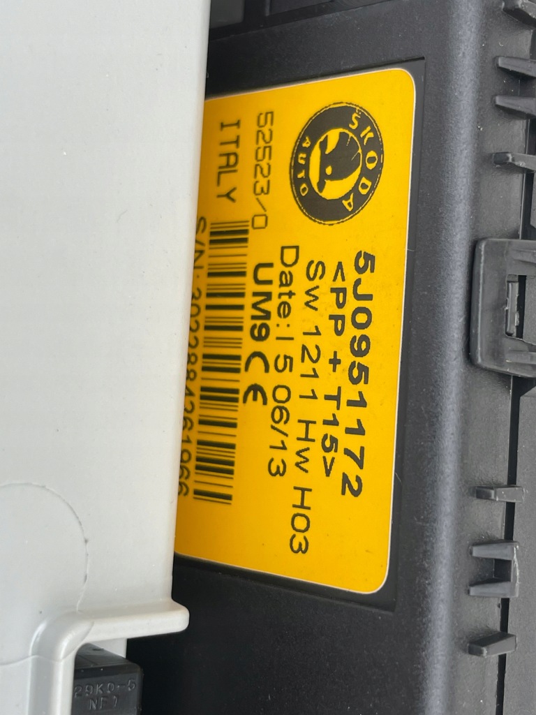 фото №3, Датчик сигналізація skoda rapid 5j0951172