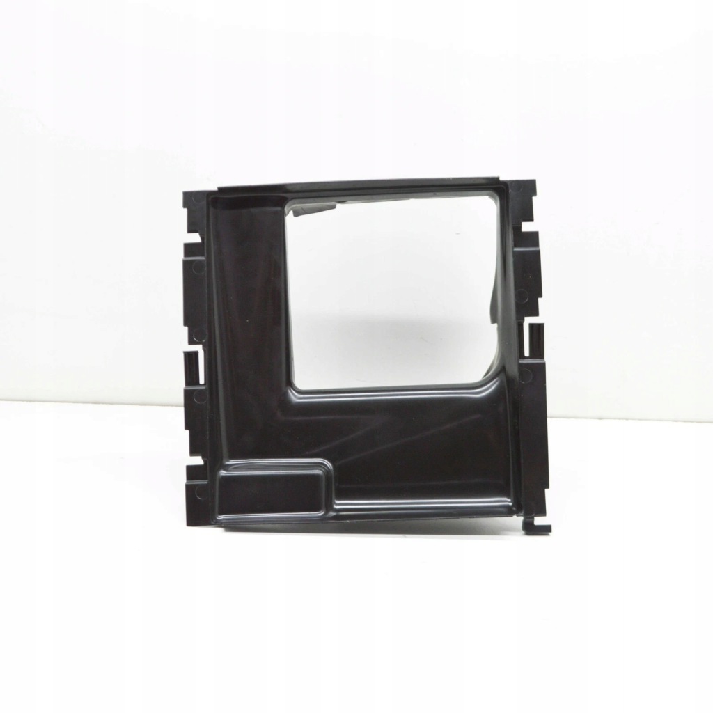 фото №4, Audi q8 интеркулер правый air воздуховод guide 4m8145334a