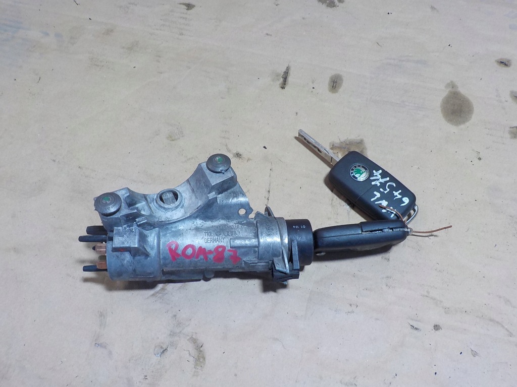 фото №1, Roomster замок зажигания с ключ 4b0905851c