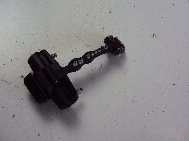 фото №1, Ограничитель дверь правый перед peugeot bipper 07-17