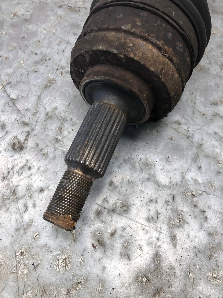 фото №2, Привідний вал ліва renault scenic iii 8200847584