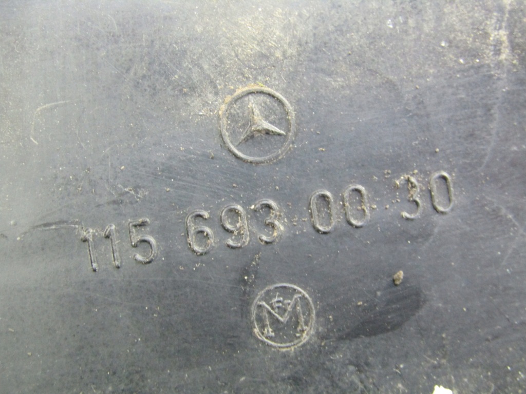Mercedes 123 w123 заглушка амортизатора задняя 4d Цена
