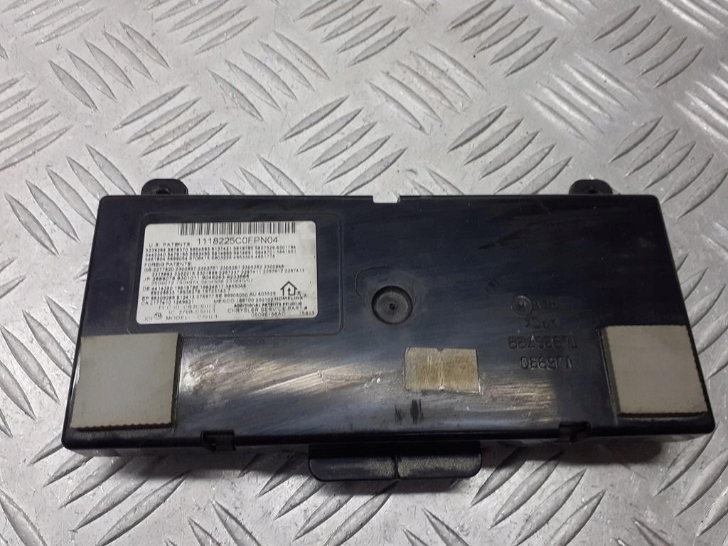 Купити Модуль chrysler pacifica 3.5 05096156ad