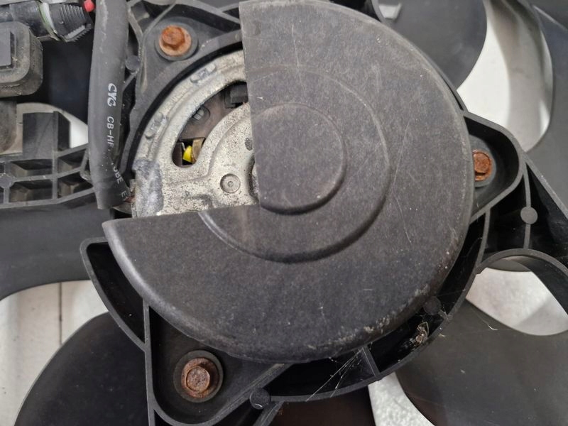 Volvo v40 2 2 1.6 d вентилятор радиатора 31319165 940009301 Киев