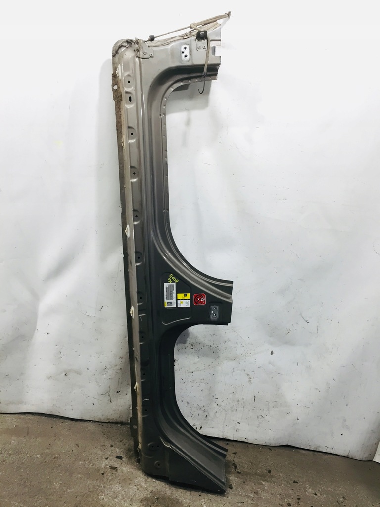 фото №1, Лівий поріг peugeot 2008 #126