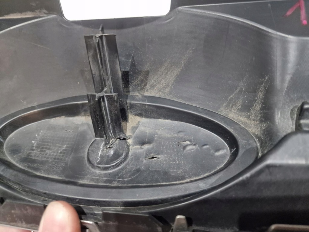 Ford c-max ii 10-14 решітка радіатора решітка радіатора бампер перед am51-r8200-c в Україні