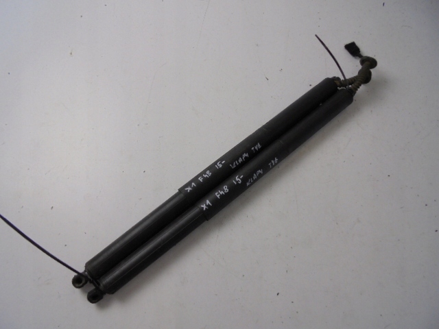 фото №1, Амортизатори кришки задня bmw x1 f48 2015-