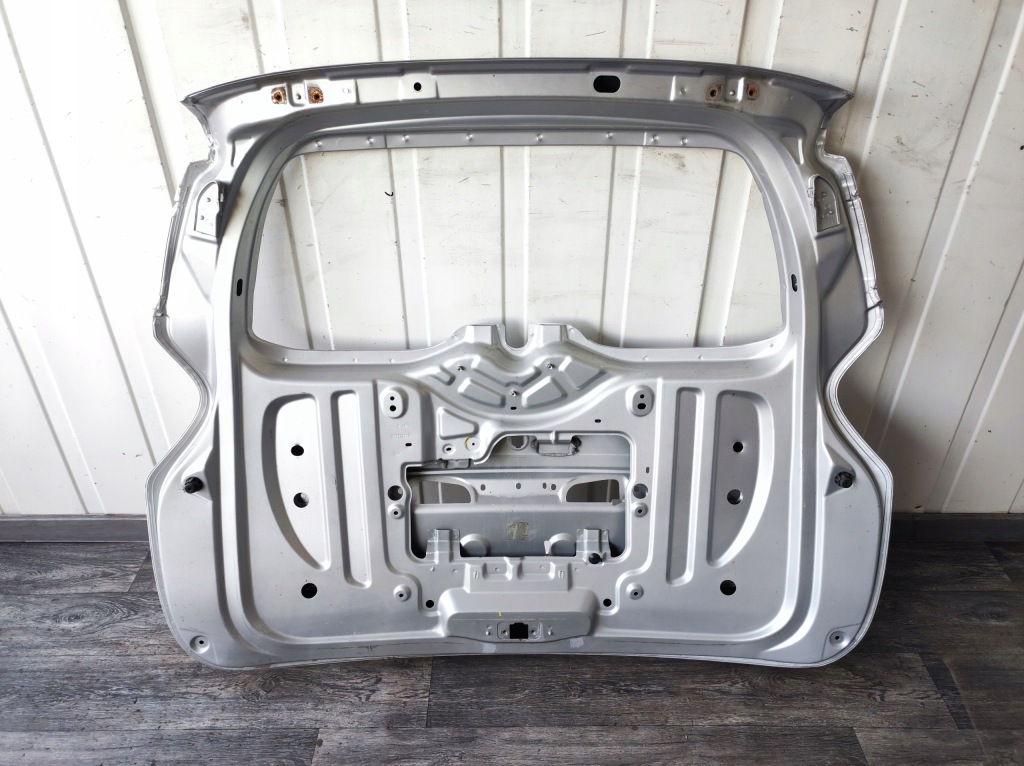 фото №12, Крышка багажника задняя задняя ----- dacia lodgy lift 2017 -