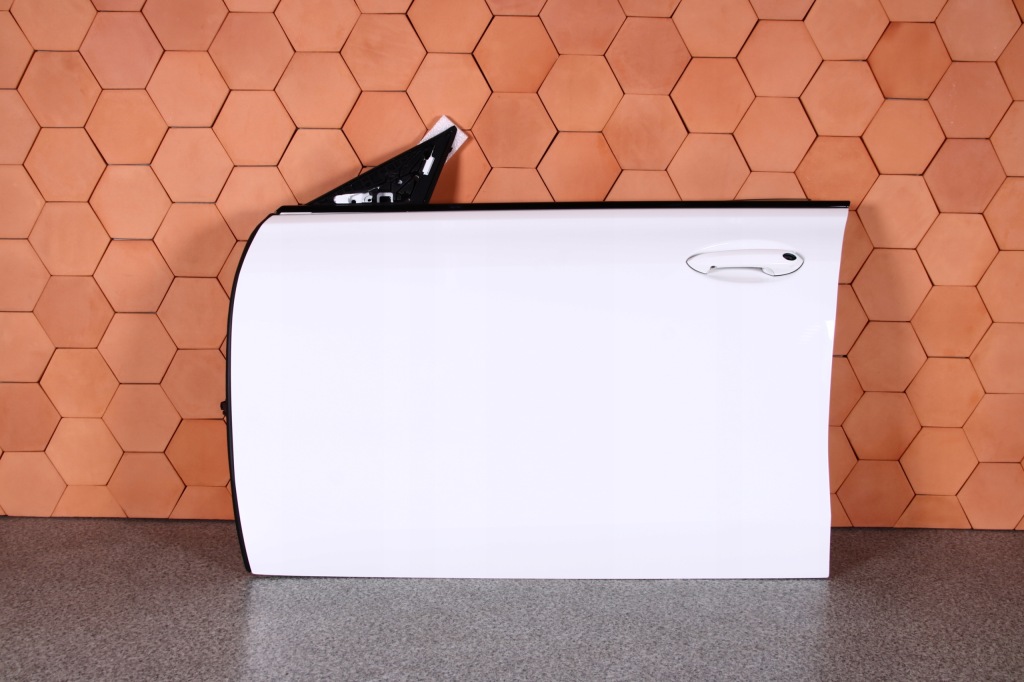 фото №1, Bmw 6 g32 gt дверь полный левая перед a300