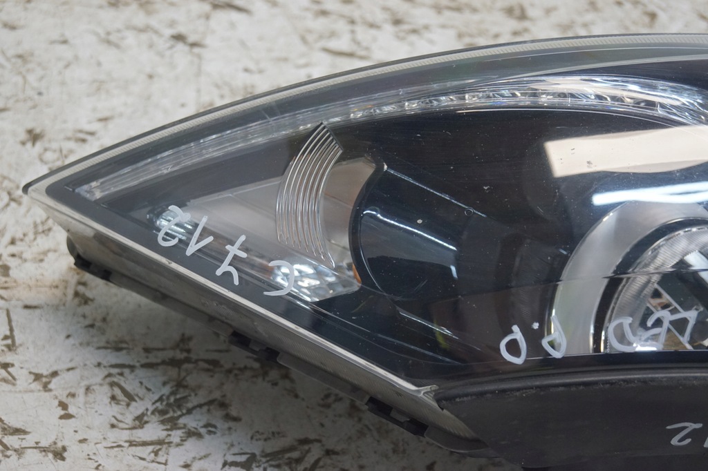 фото №14, Kia sportage iii лампа права перед led uk