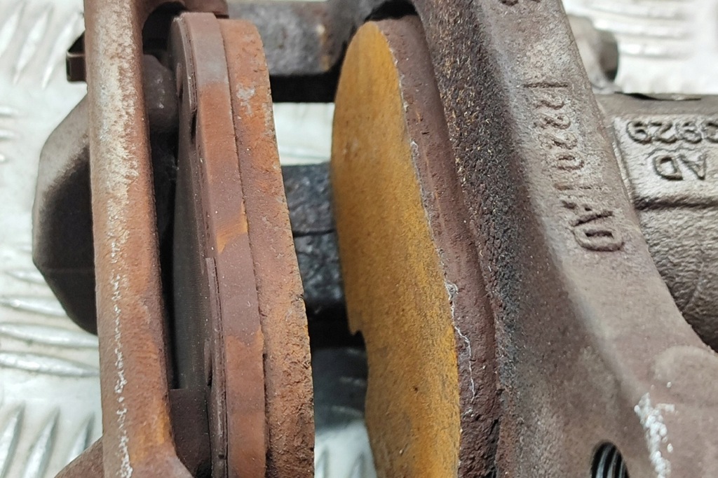 фото №5, Volkswagen id.3 e11 передній правий супорт гальмівний 1ea615106f електричний 1