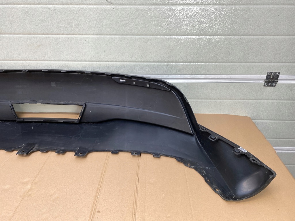 Tesla model y спойлер спойлер накладка бампера задний  диффузор в Украине