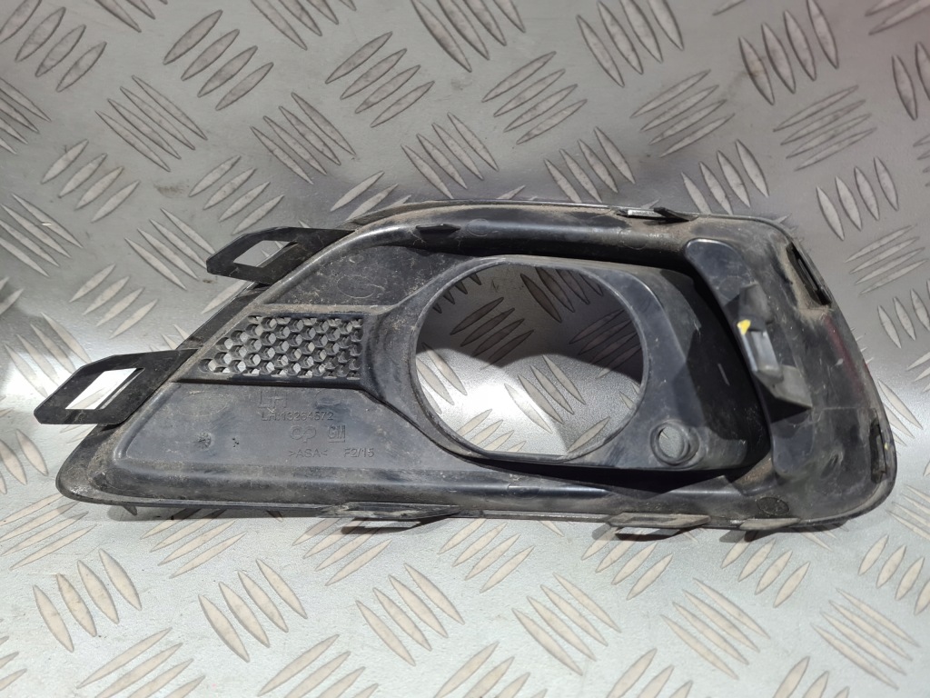 Левая решётка бампера противотуманная фара opel astra j gtc Киев