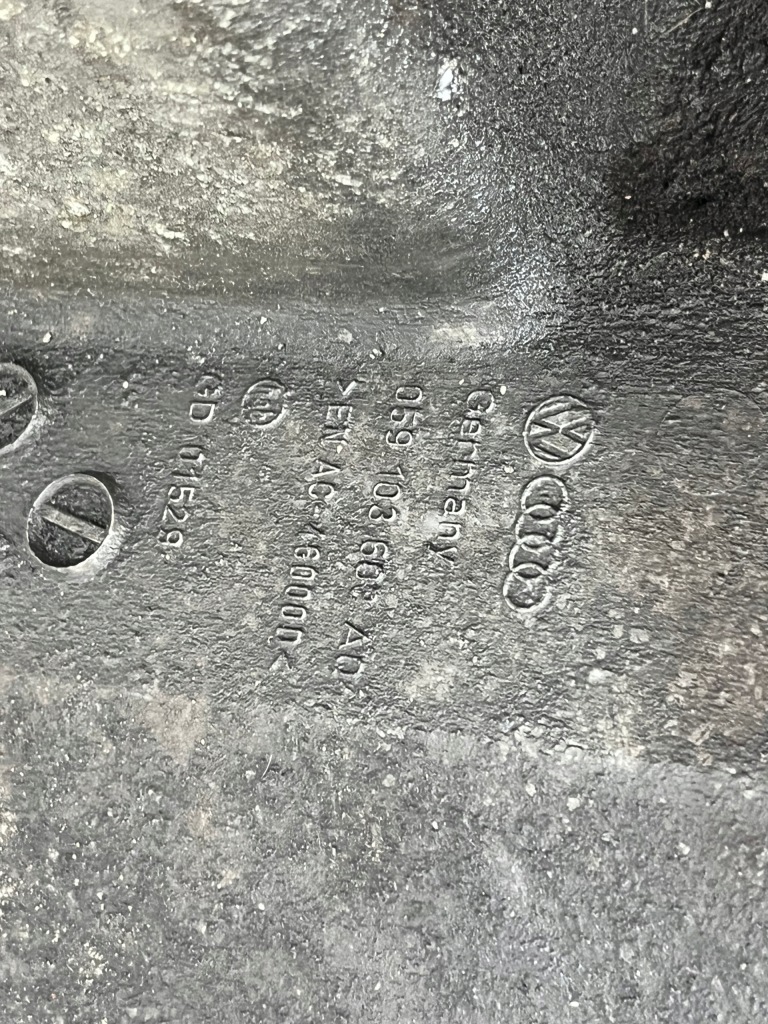 фото №2, Корпус розподільного валу audi a5 8t 3.0 tdi 059103603aq