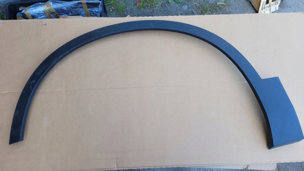 фото №2, Volvo v40 ii молдинг крыла lew перед