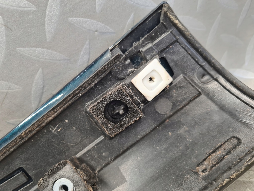 Молдинг накладка корпус стійка a ліва zafira 3 c z30v 20808479 Доставка