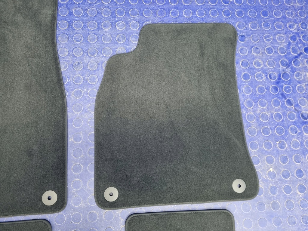 фото №6, Audi a5 8t комплект килимки велюрових оригінал 8k1863691f