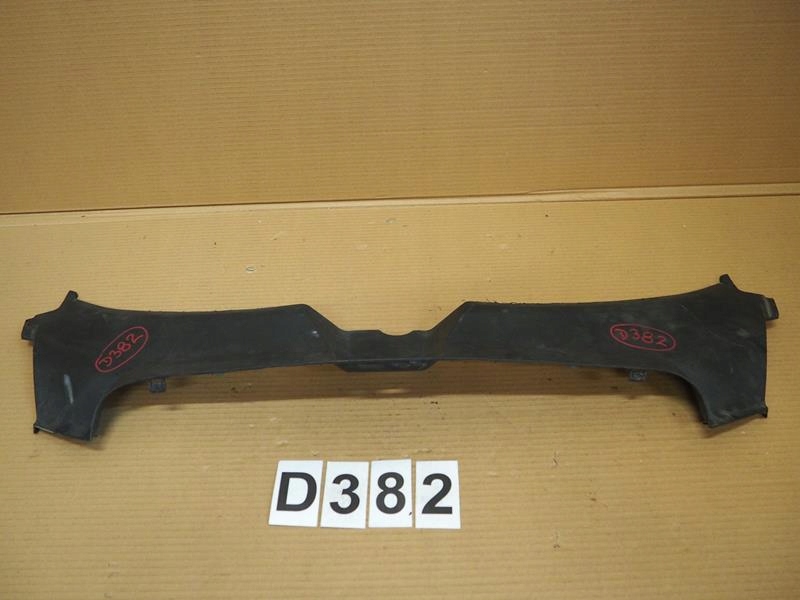 фото №1, Накладка накладка поперечина передний audi a6 c6