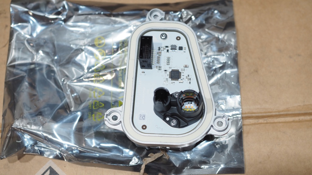 Купить Audi e tron 2021 лампа led 1420000444-02