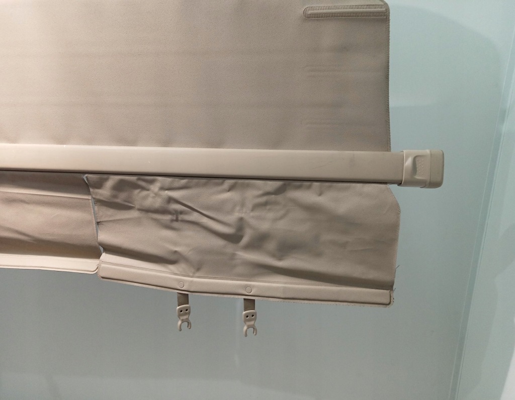 фото №6, Шторка багажника toyota land cruiser 150 светлая 5d