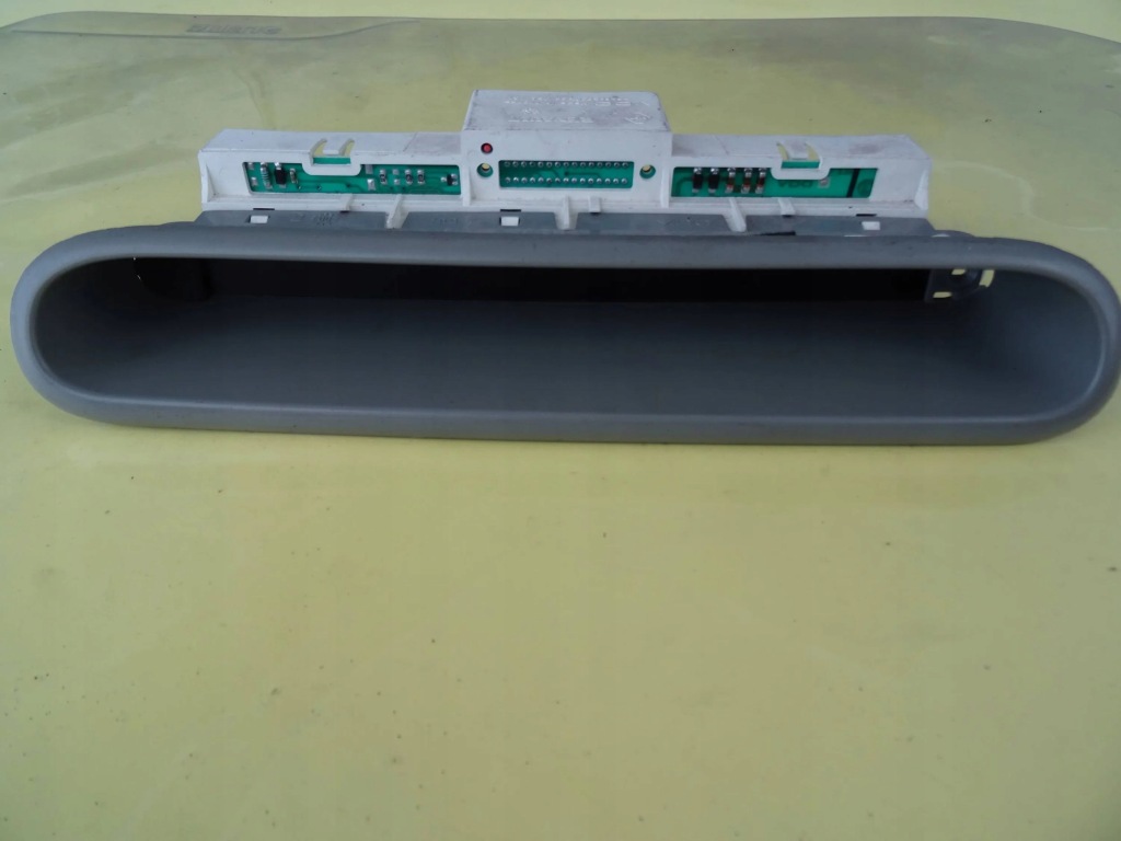 фото №1, Дисплей часы renault twingo i 8200062387a nr178