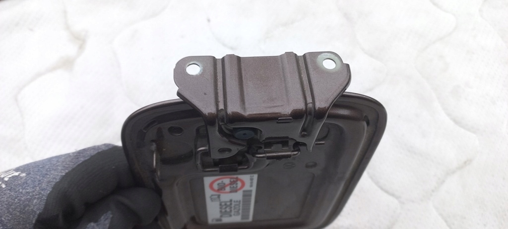 фото №4, Крышка заливной топлива коричневая vw caddy 2k5 17r