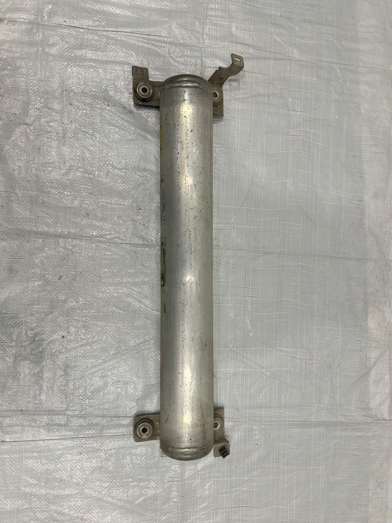 фото №1, Maserati levante бак повітря 6700375220 maserati levante