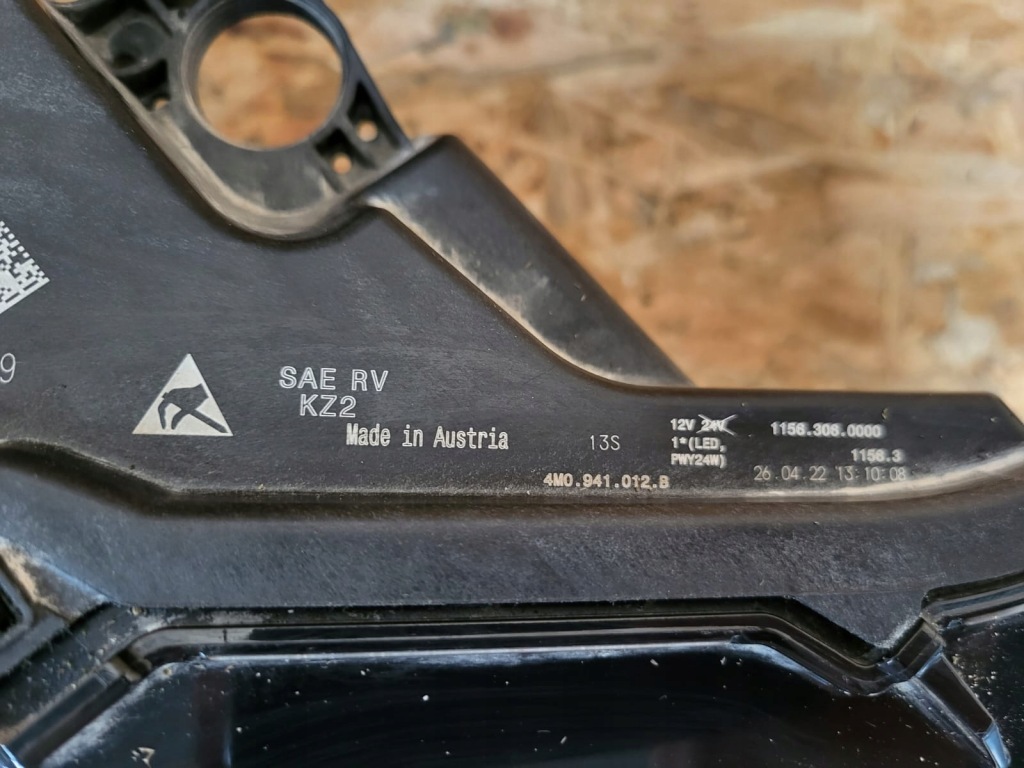 Фара audi q7 рестайлінг  америка full led 4m0941011b 4m0941012b Зі Шроту