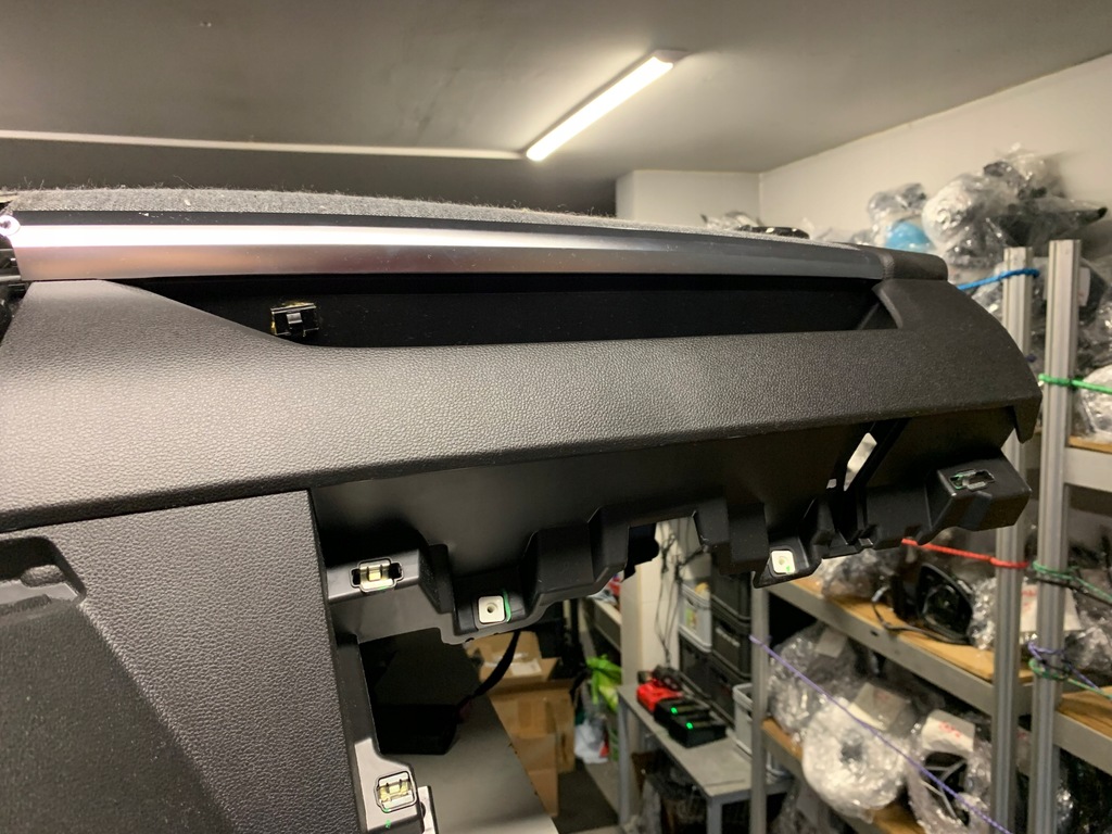 фото №12, Приборная панель консоль подушки безопасности воздушные ремни подушка безопасности приборная панель renault zoe lift 2020