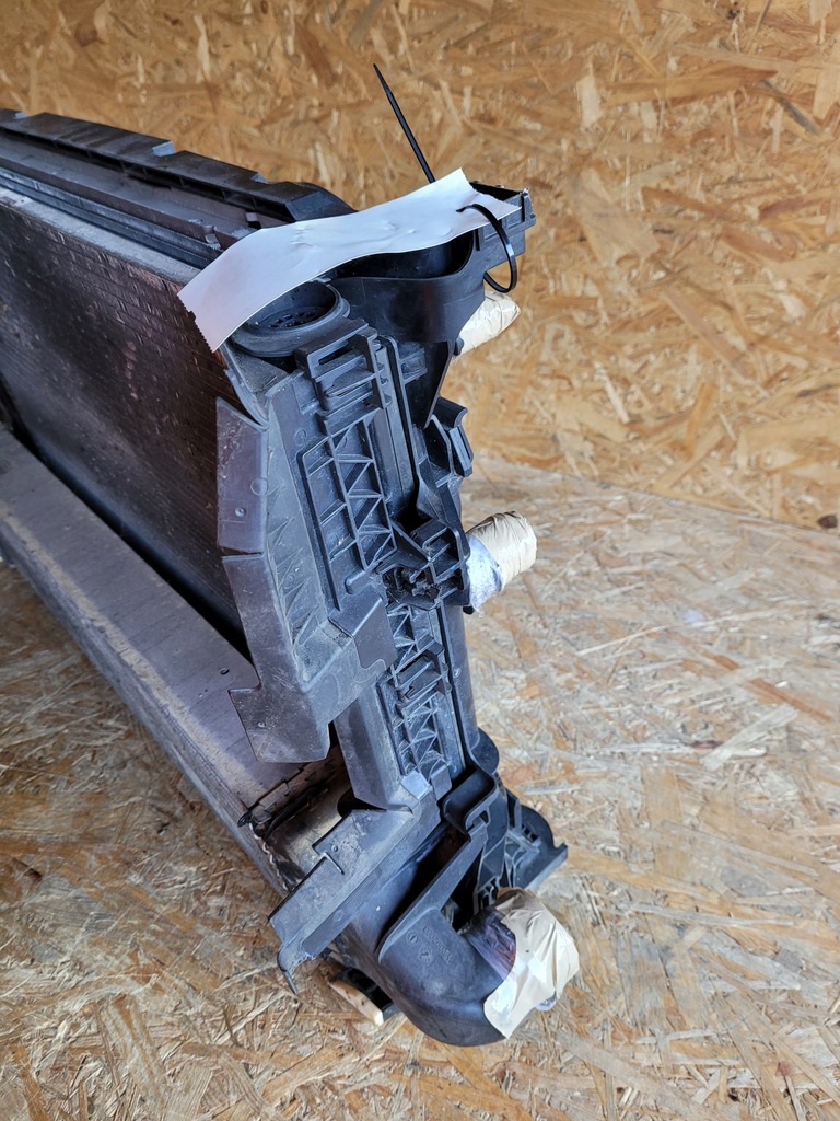 фото №11, Mercedes a klasa w176 комплект радіатор вентилятор радіатора оригінал fv