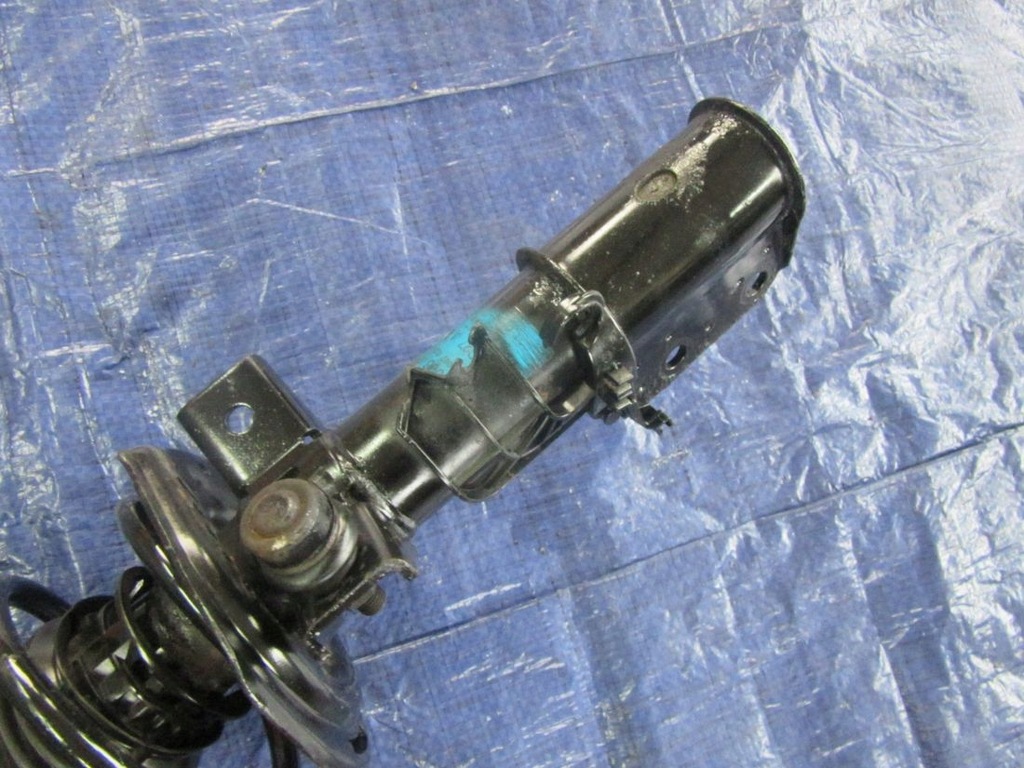 фото №8, Mercedes glk x204 2010 амортизатор пружина правая перед