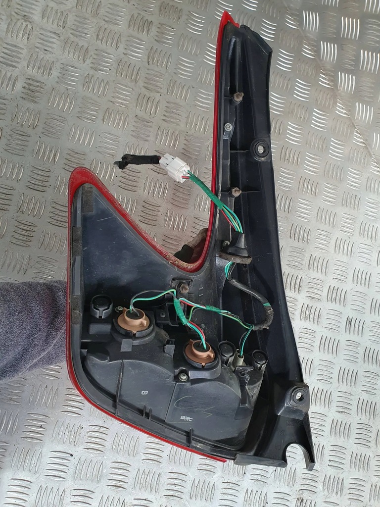 фото №10, Nissan juke i f15 10-14 лампа задня права