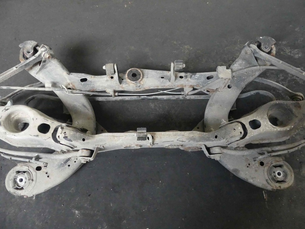 фото №10, Балка задняя задняя рычаги lancia thema ii 11-14