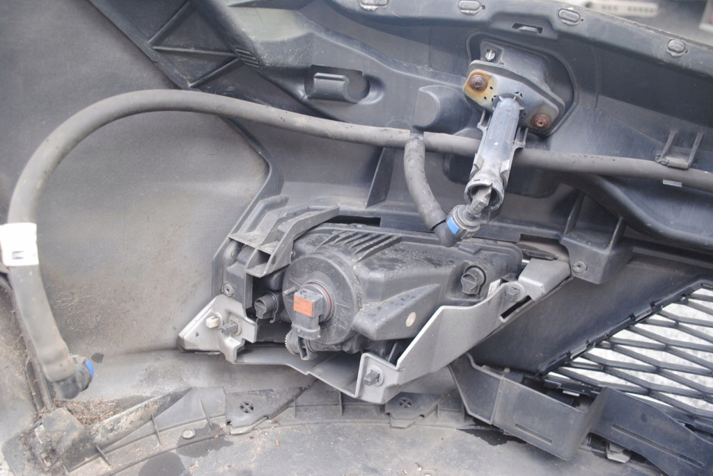 фото №10, Бампер передний перед омыватель ксенон lx7w seat ibiza iv 6j lift