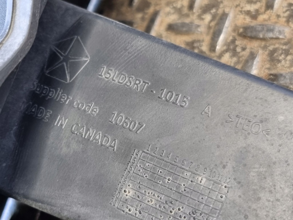 2021 dodge charger решётка радиатора передний 15ldsrt1015 Доставка