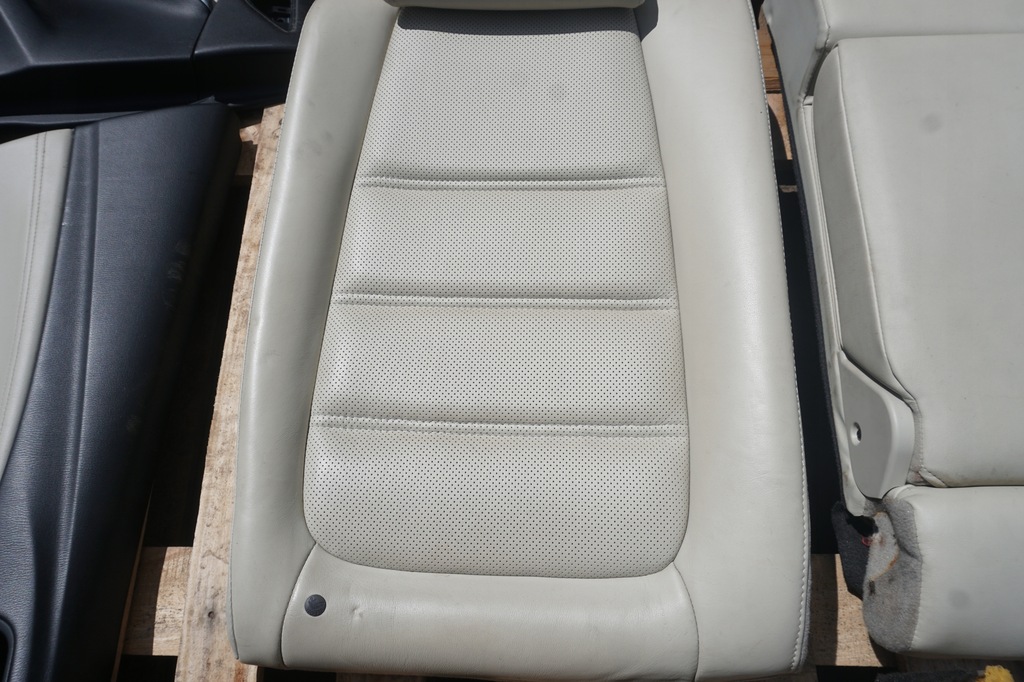 фото №14, Mazda 6 gj sport sedan сидіння заднє сидіння шкіра 2015rok світла шкіра білий