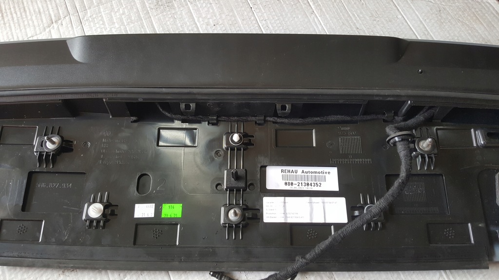 фото №11, Спойлер спойлер крышки задняя vw golf viii 5h6827934 демонтаж