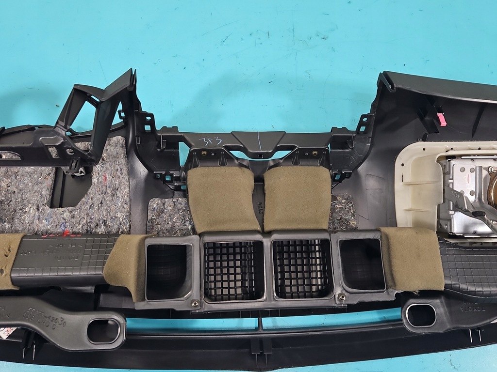 фото №12, Панель приладів приладова консоль панель приладів toyota rav4 iii 05- оригінал