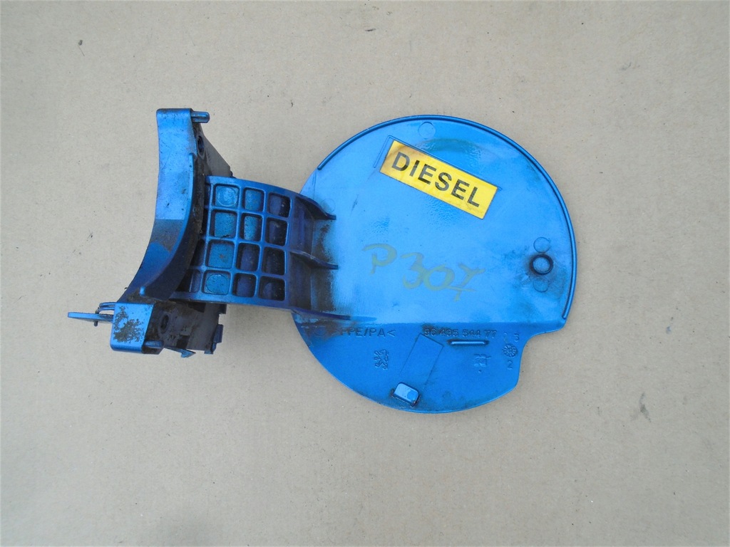 фото №2, Peugeot 307 крышка заливной топлива