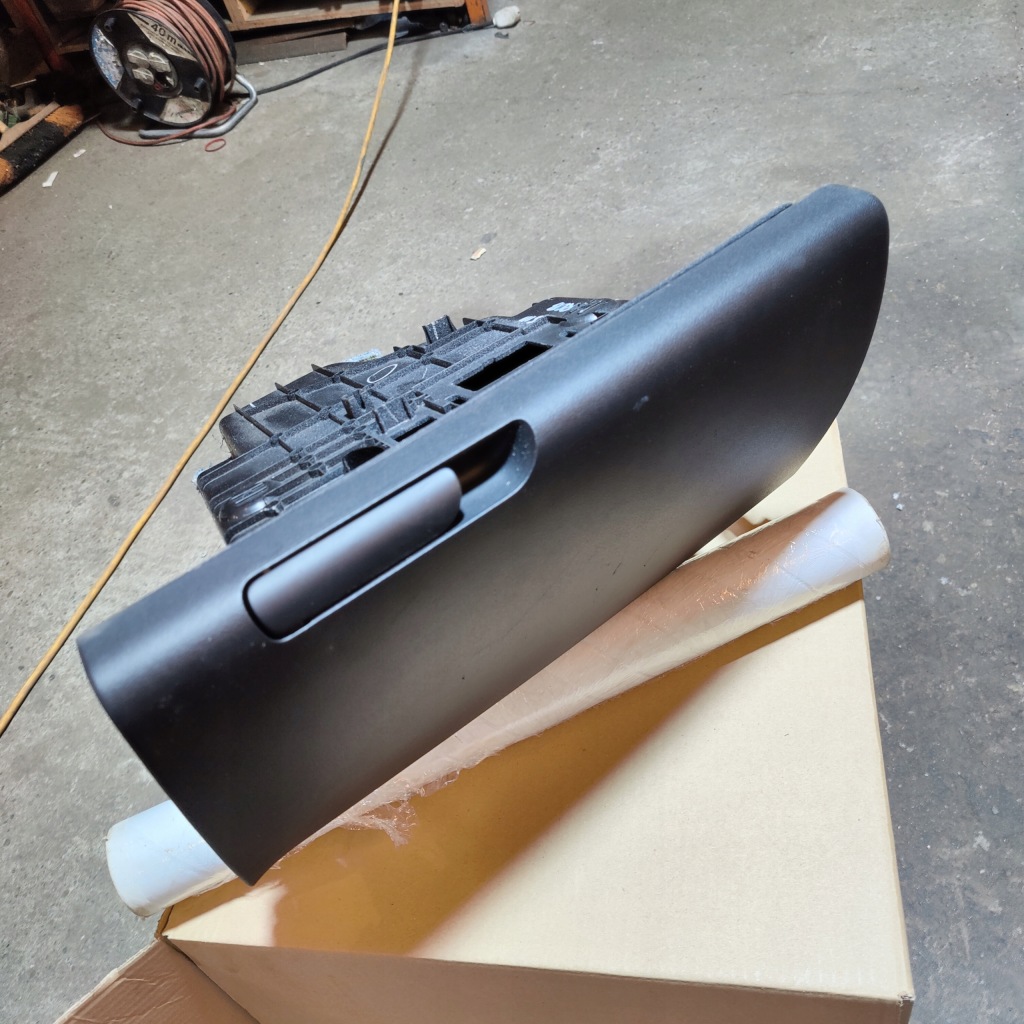 фото №1, Citroen c5 iii бардачок пассажира europa