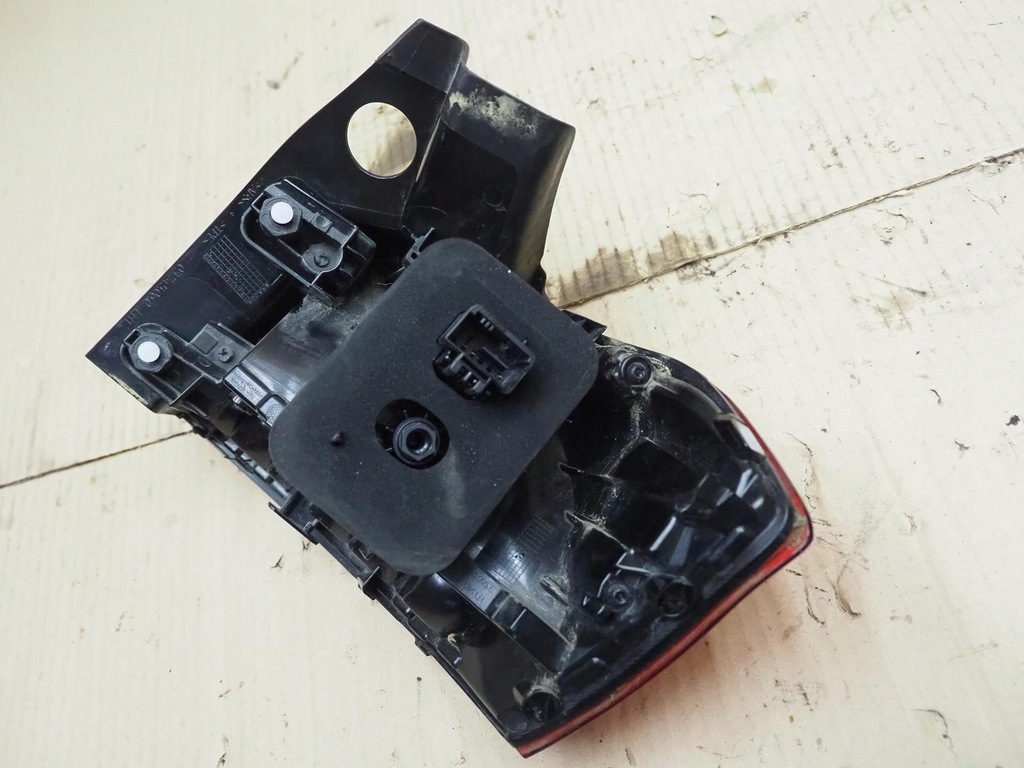 фото №13, Лампа задняя na led europa vw passat b8 kombi lift