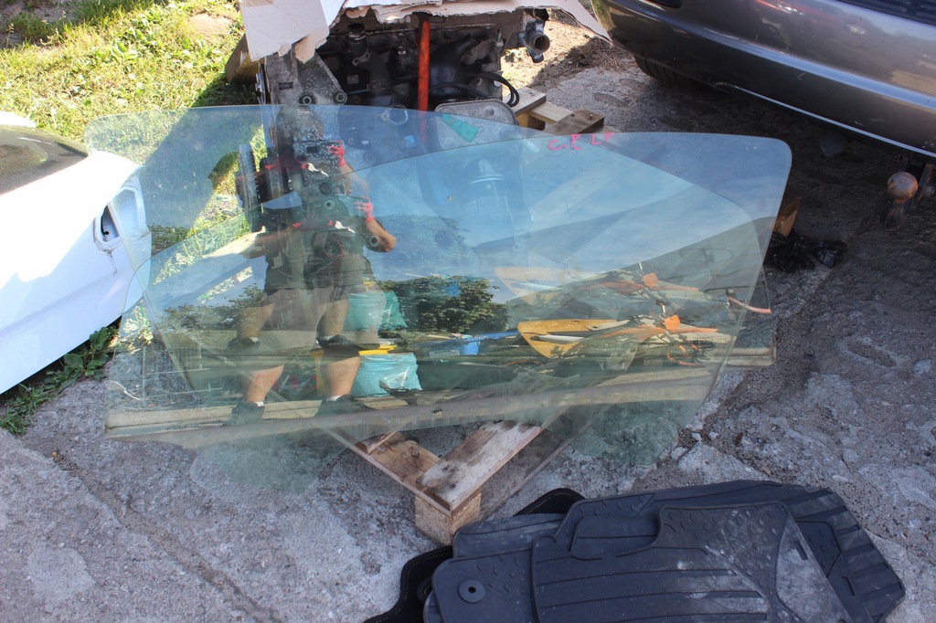 фото №1, Стекло дверь правая opel corsa e 3d