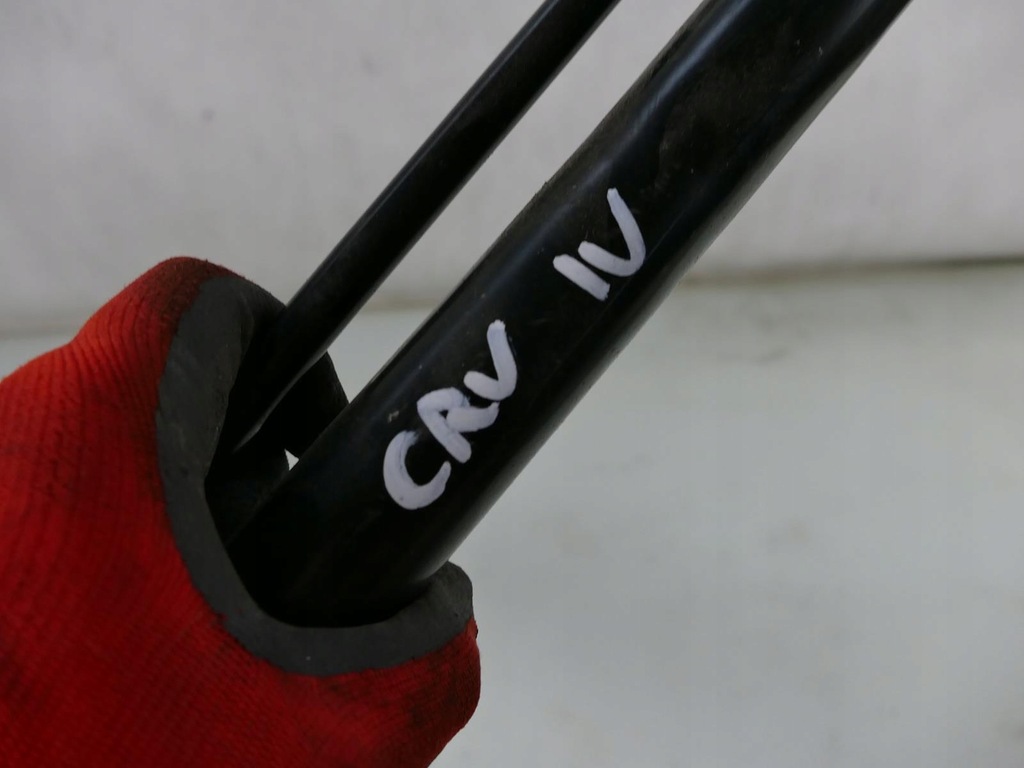 фото №4, Honda crv iv lift 1.6 i-dtec заливна горловина пального труба