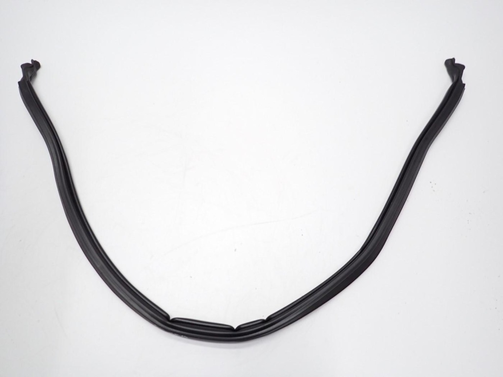 фото №1, Прокладка резиновый элемент капот citroen c3 iii 19r