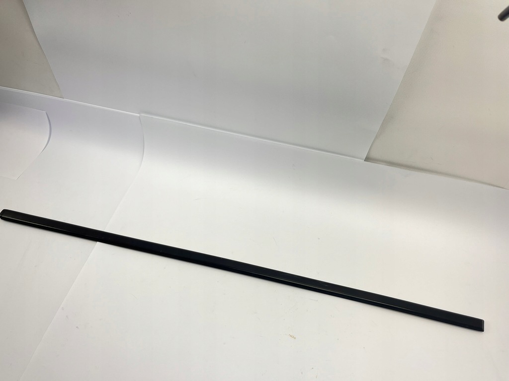 фото №7, Узкая молдинг боковая дверь правый перед правая передний верхний mercedes 190 w201