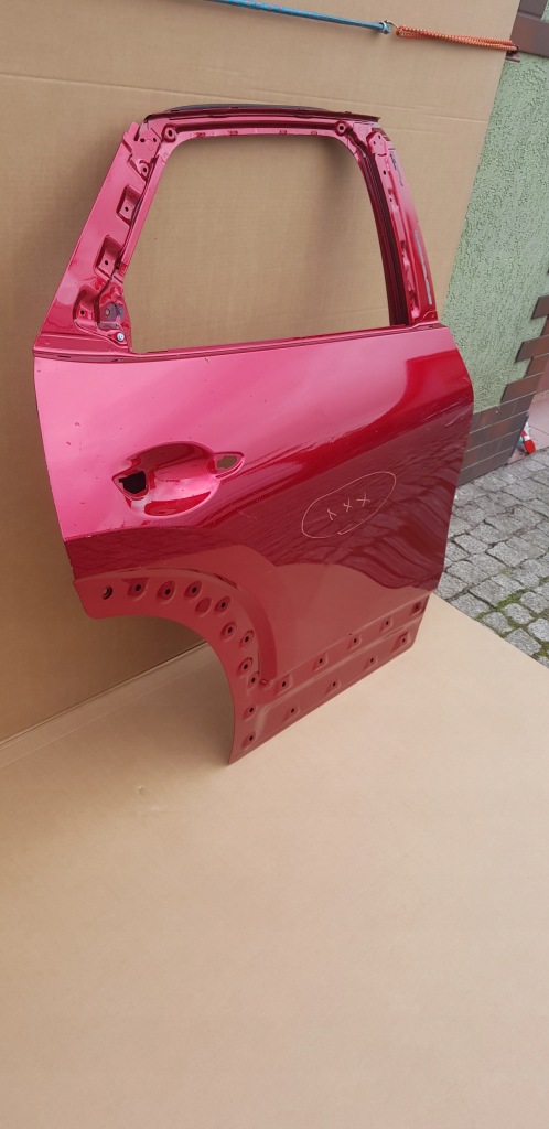 Mazda cx30 дверь задняя задняя правое  dgh972010 Доставка